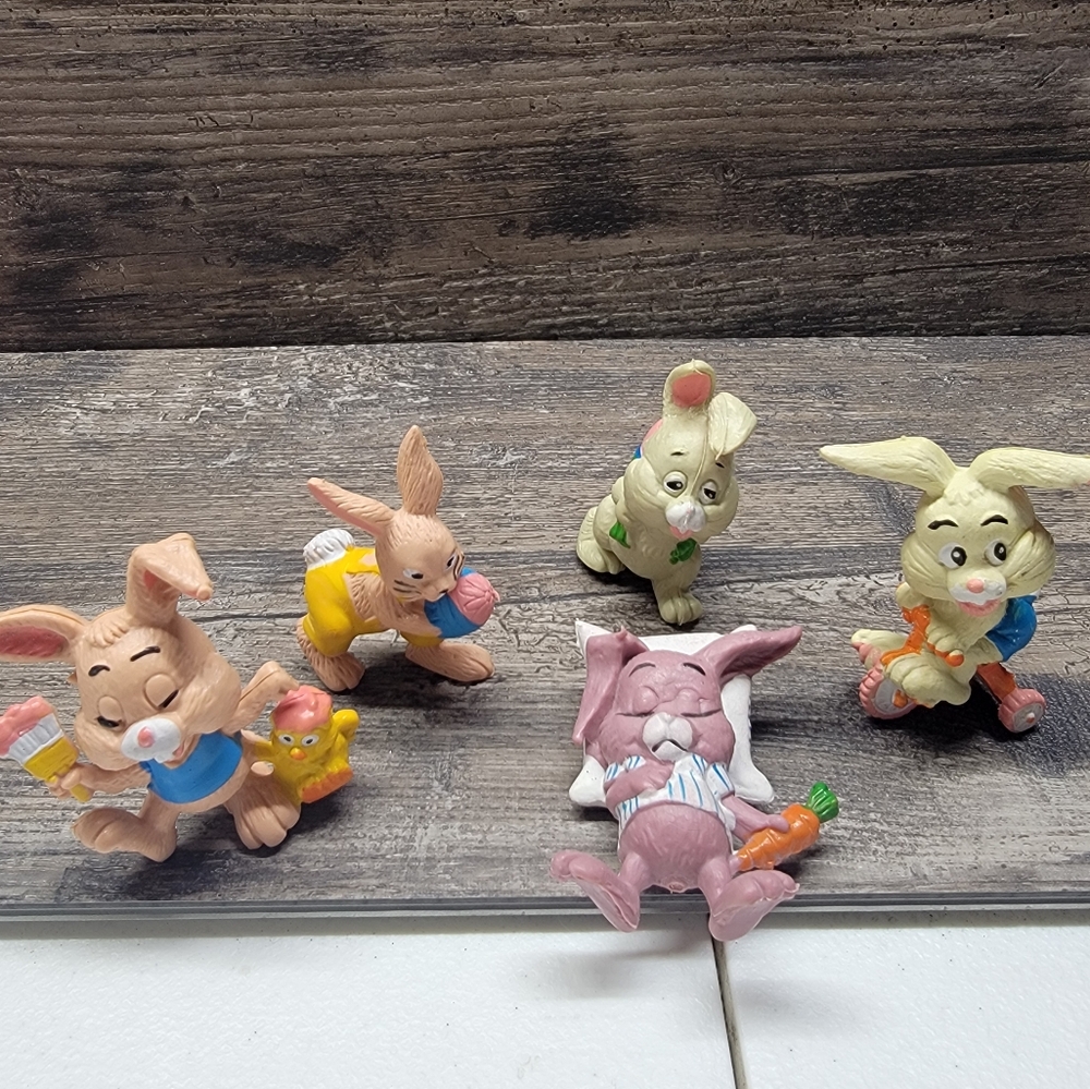 vtg rare  1980 W. Berrie Bunny Rabbits Lot of 5 Figures 3"